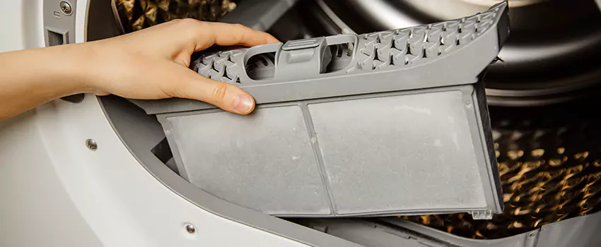 Signs Of A Clogged Dryer Lint Trap in Banning, California